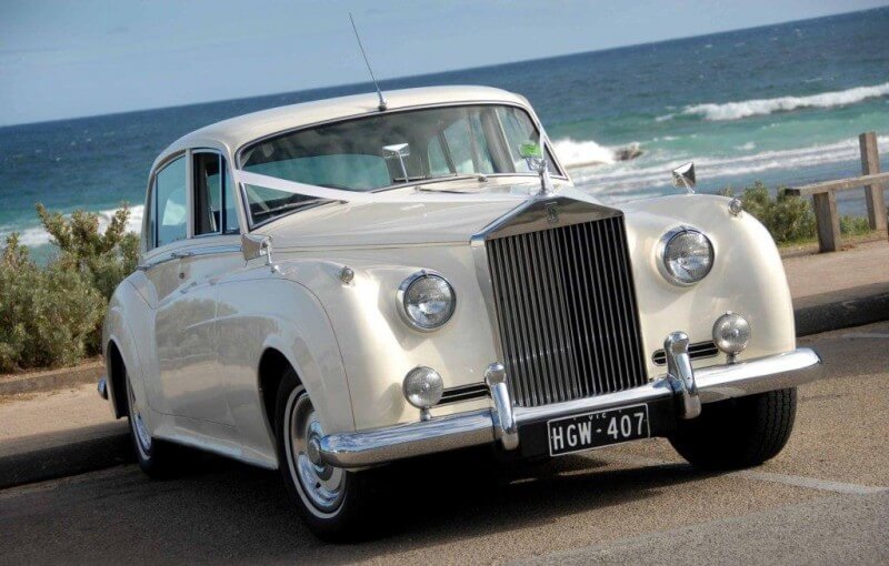 Top 5 Vintage cars in India that stood the test of time RollsRoyce MG  and more  Auto News  Zee News