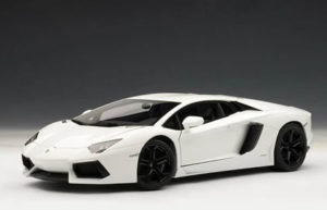Lamborghini Aventador – White